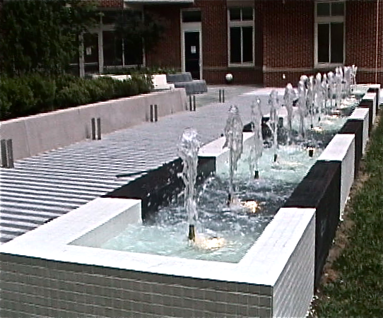 Fountain with bubblers